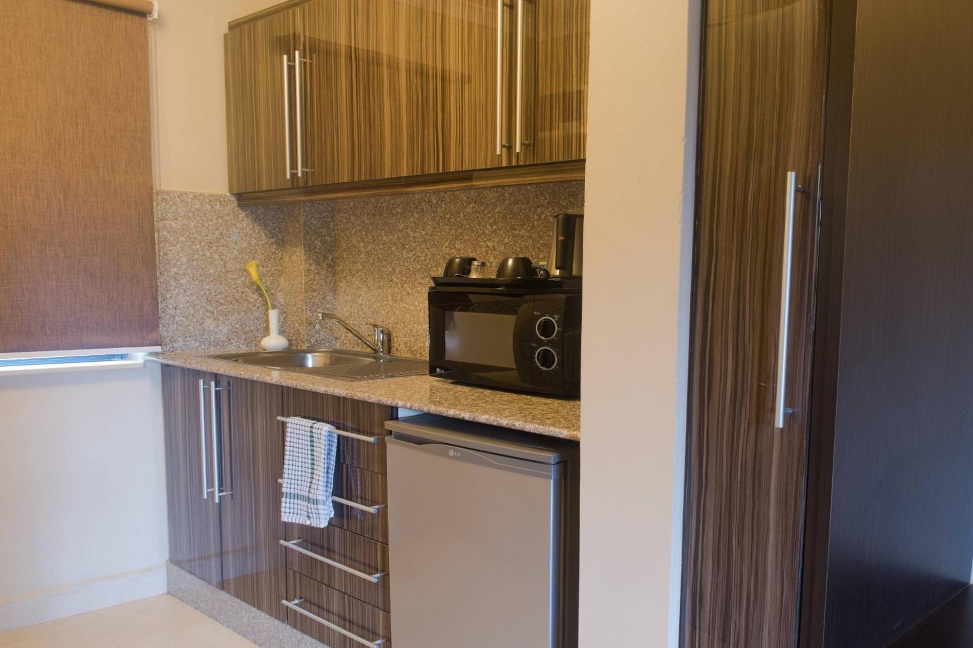 Protea Hotel By Marriott Dar Es Salaam Oyster Bay מראה חיצוני תמונה