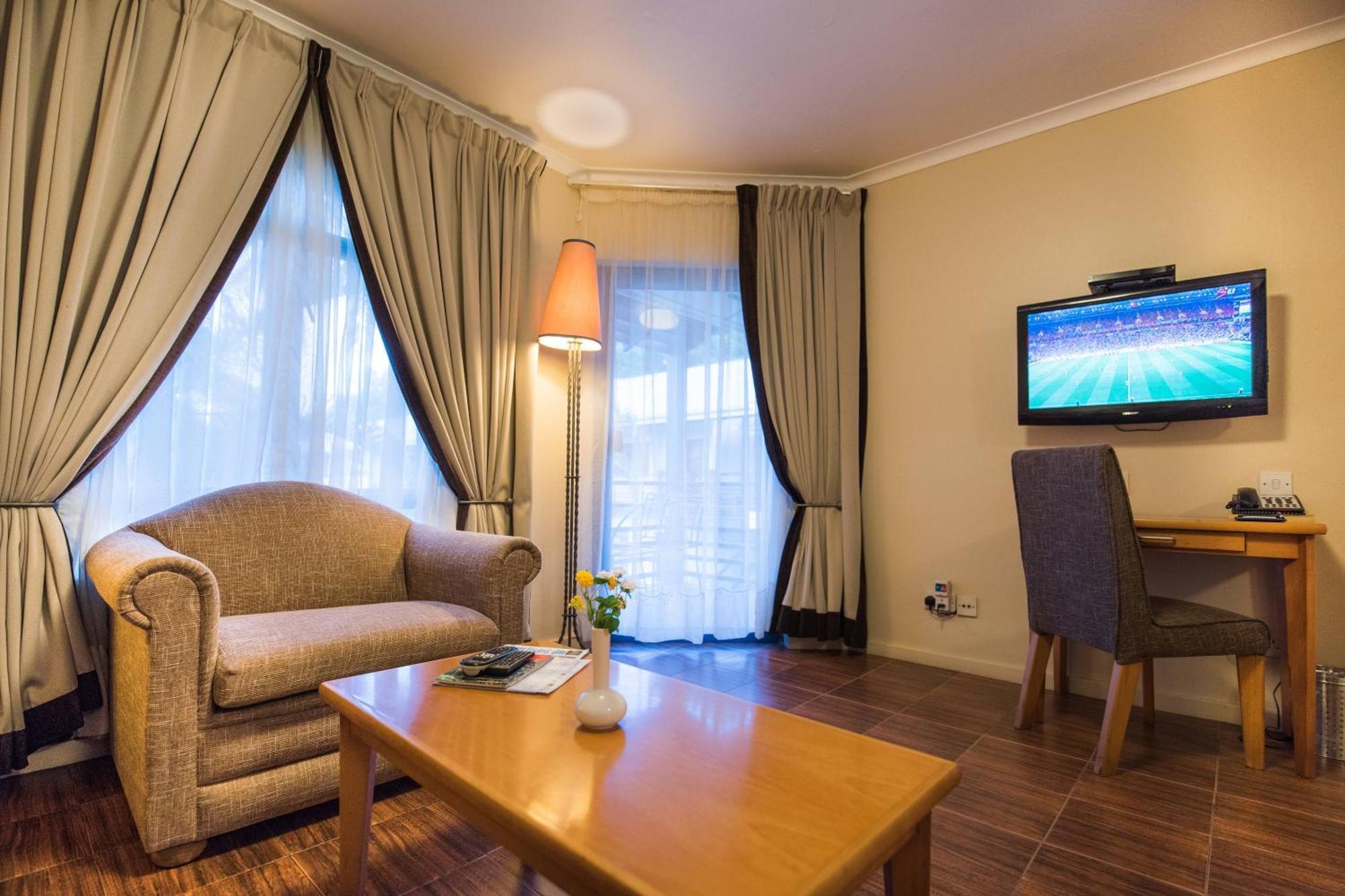 Protea Hotel By Marriott Dar Es Salaam Oyster Bay מראה חיצוני תמונה